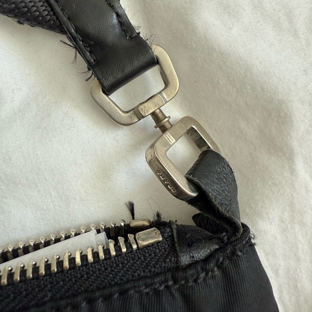 Prada buckle belt shoulder bag Fanny pack - Picture 6 of 16